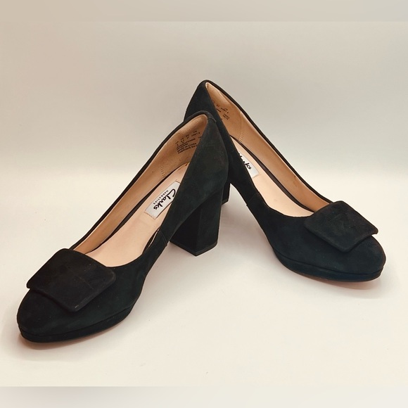 CLARKS NWOT Narrative 2.5” Heel Black Suede Pumps W/Clip EU 37 US 6.5 - Picture 9 of 9